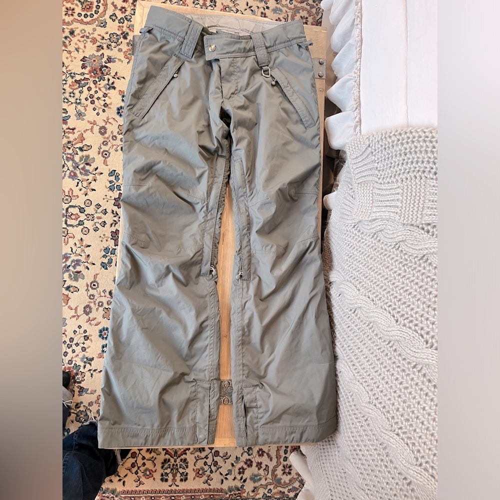 Betty Rides snowboard snow pants